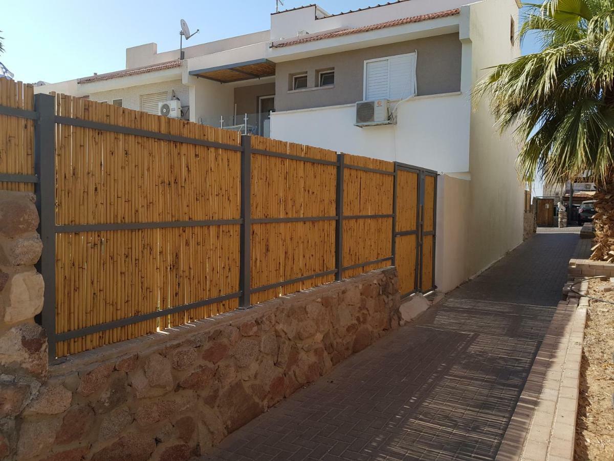 Eleni Apartment Eilat Bagian luar foto